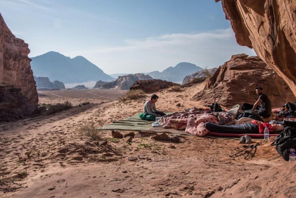 Bedouin Family Camp Hotell Wadi Rum Exteriör bild