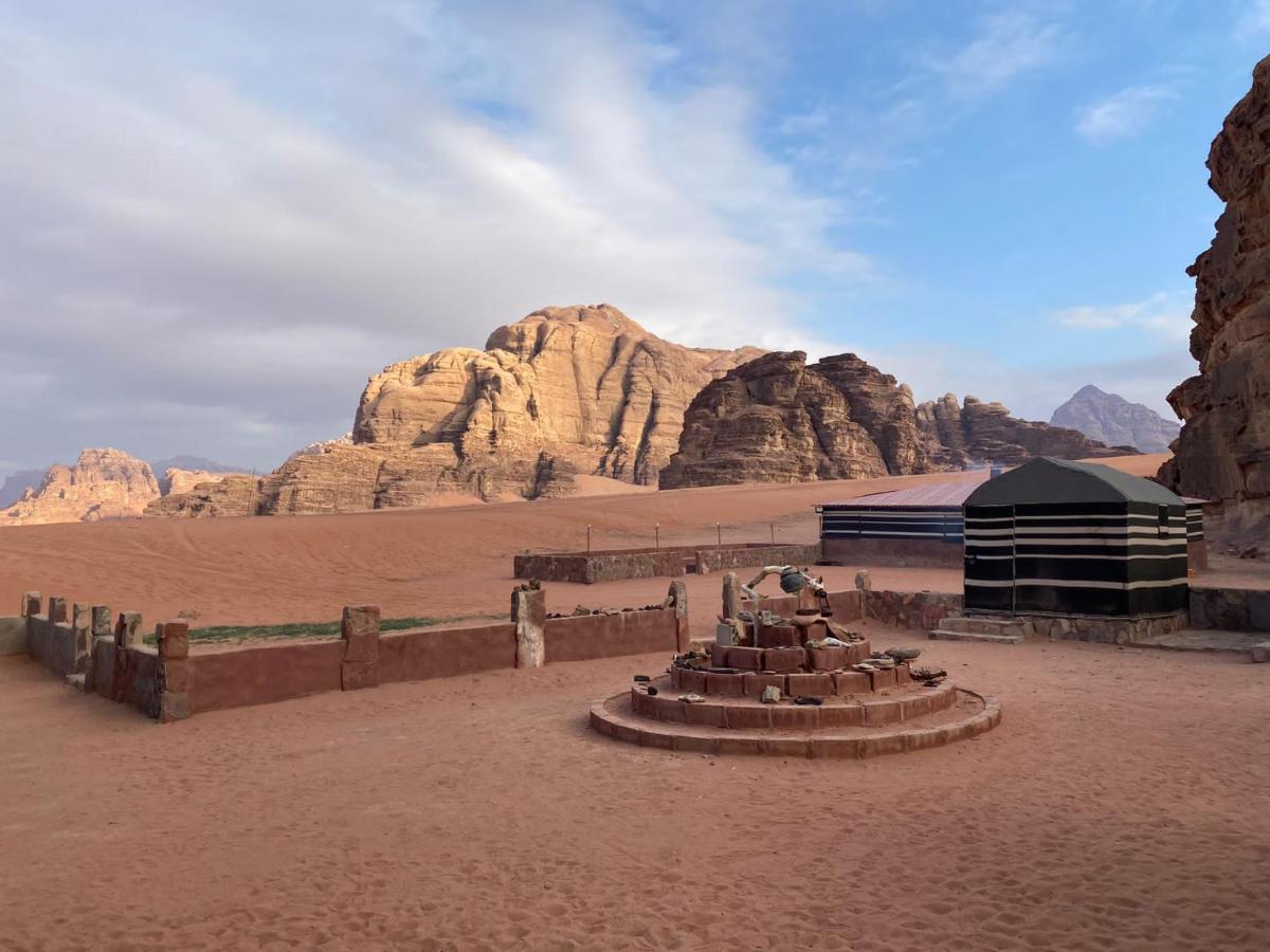 Bedouin Family Camp Hotell Wadi Rum Exteriör bild