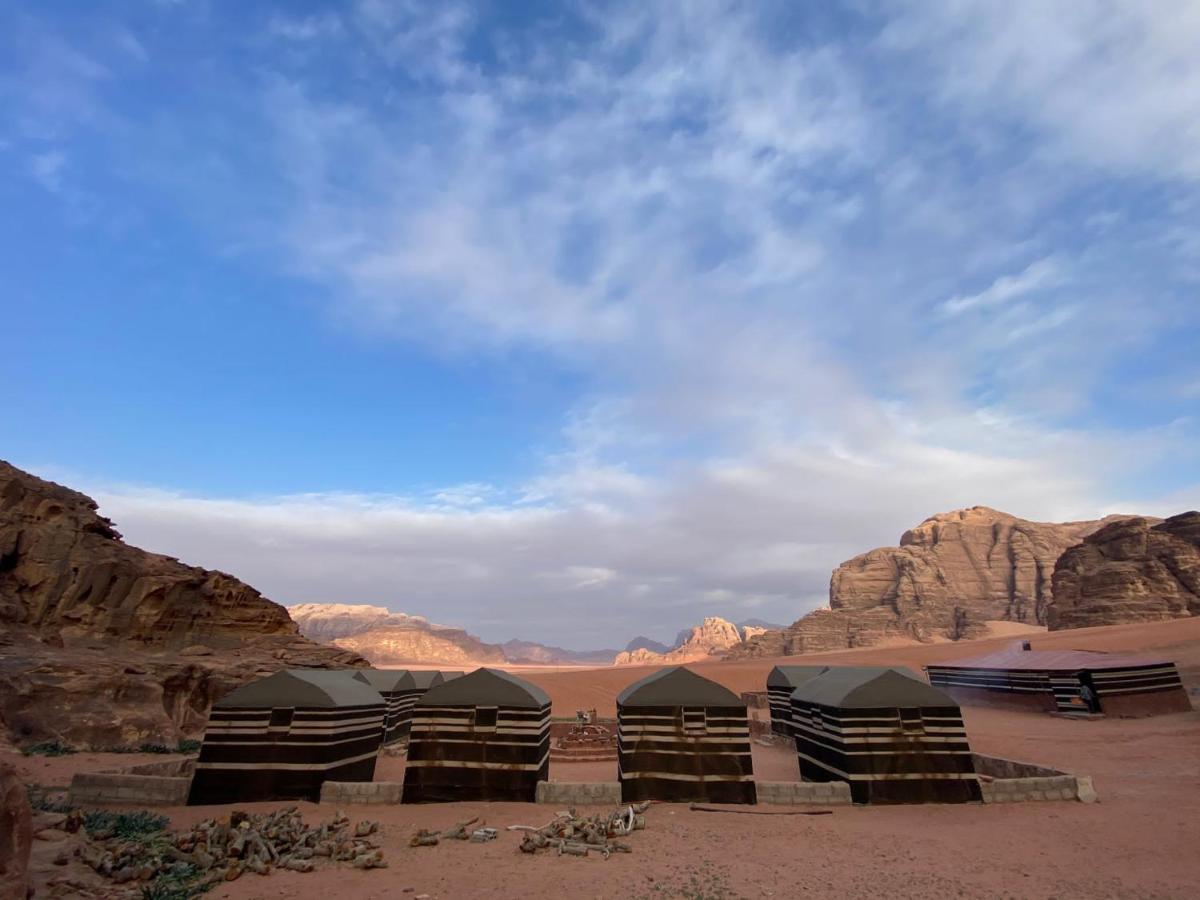 Bedouin Family Camp Hotell Wadi Rum Exteriör bild
