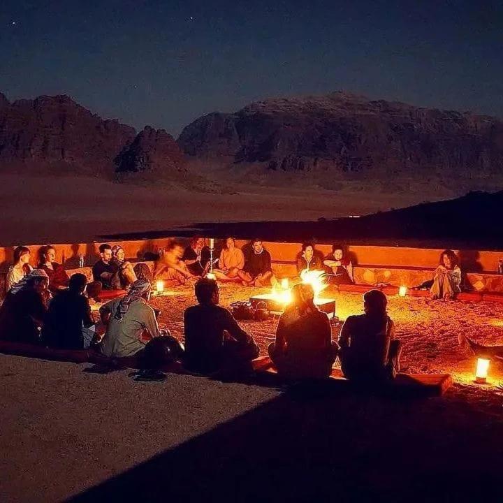 Bedouin Family Camp Hotell Wadi Rum Exteriör bild
