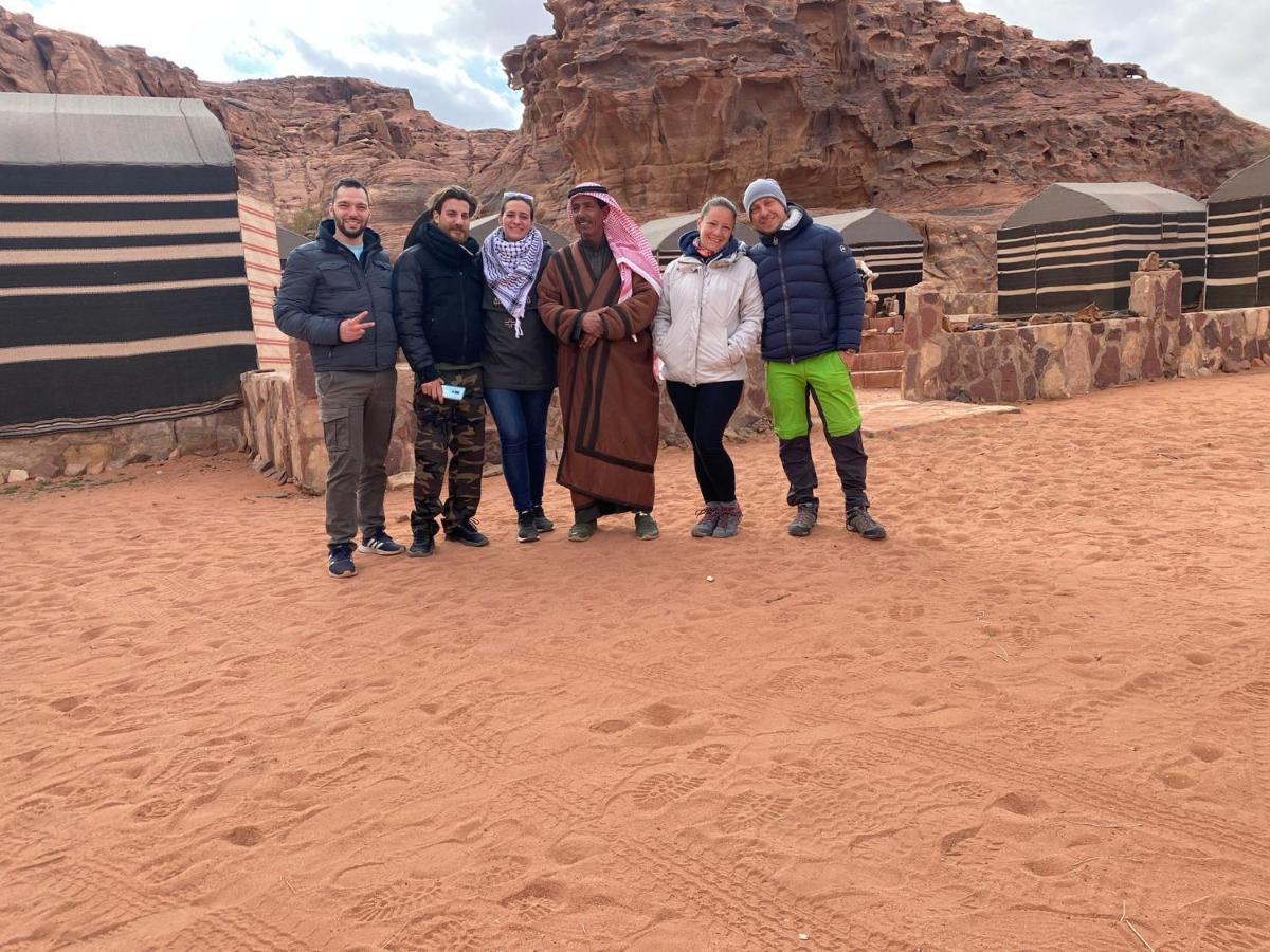 Bedouin Family Camp Hotell Wadi Rum Exteriör bild