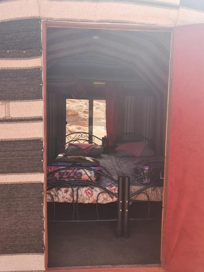 Bedouin Family Camp Hotell Wadi Rum Exteriör bild