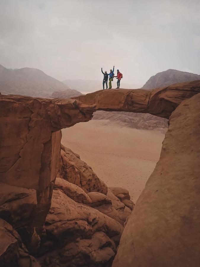 Bedouin Family Camp Hotell Wadi Rum Exteriör bild