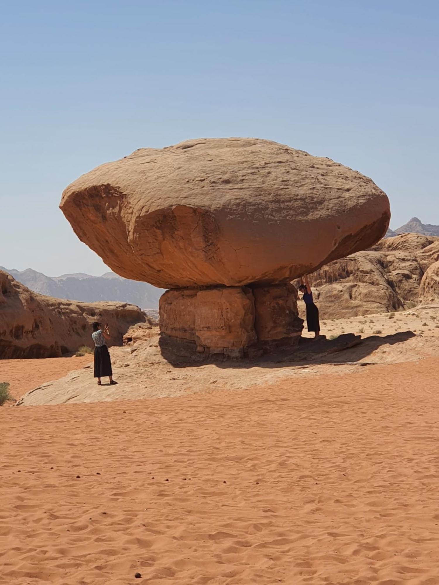 Bedouin Family Camp Hotell Wadi Rum Exteriör bild