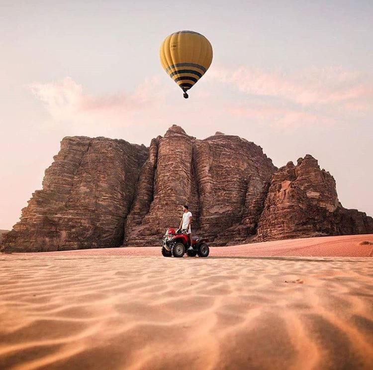 Bedouin Family Camp Hotell Wadi Rum Exteriör bild